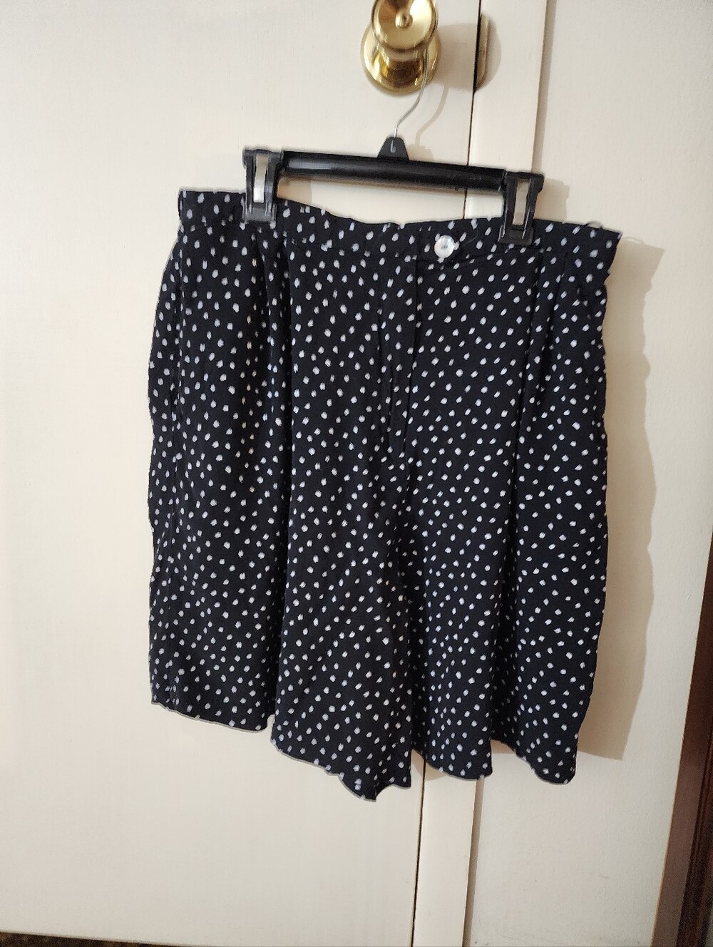 Worthington Black Polka Dot Women's Shorts